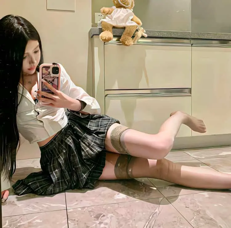 熬夜必追悬疑爽剧！《恶之花》全集未删减，双面丈夫的致命谎言太上头了